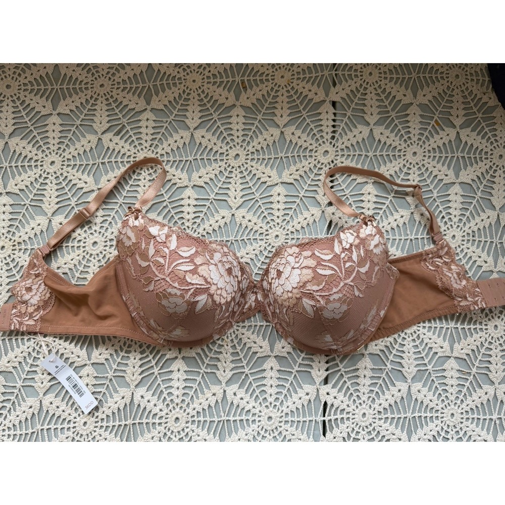 Adore Me Rose Gold Floral Lace Padded And Adjustable Bra 36DD